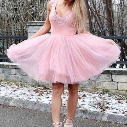 2017 Homecoming Dress Tulle Straps Appliques Short..