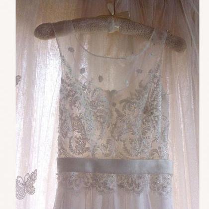 Ivory Scoop Sleeveless Chiffon Long Prom Dress..