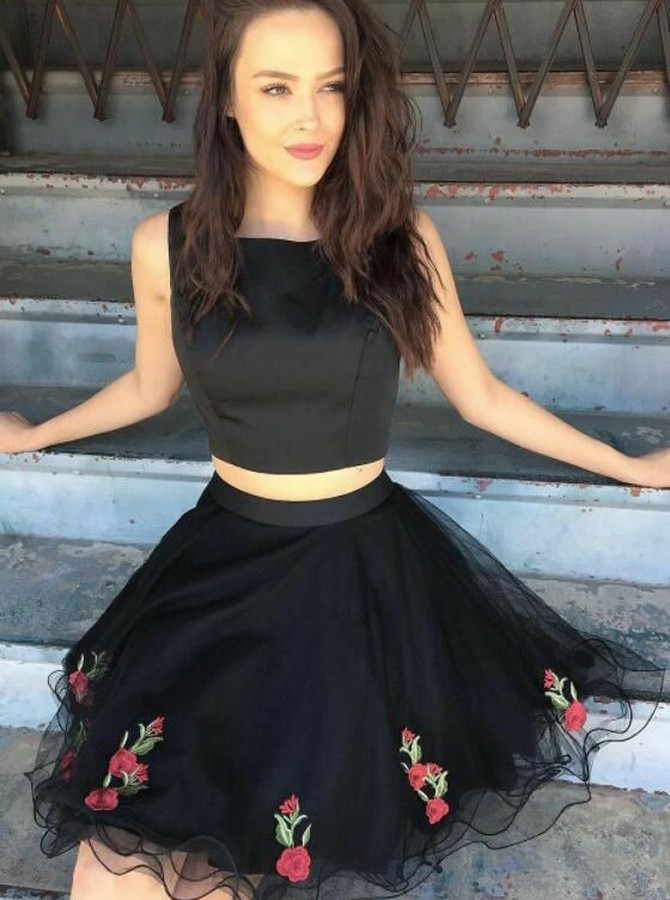 Black Two Piece Tulle Homecoming Dress With Appliques, A Line Mini Sleeveless Party Dress With Appliques, Two Piece Prom Dress H229