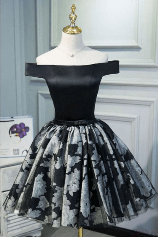 Black Off Shoulder Tulle Prom Dress With Satin, Short Prom Dress With Belt, A Line Tulle Homecoming Dresses H286