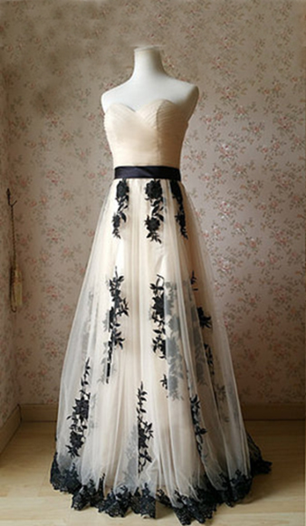 A Line Stripless Prom Dress,floor-length Tulle Appliques Prom Dresses,sweetheart Evening Dress