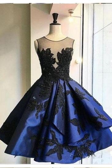 Charming Royal Blue Homecoming Dresses,homecoming Dresses With Black Appiques,cute Short Prom Gown,juniors Homecoming Dresses,h043