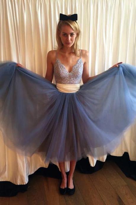 High Fashion A-line Spaghetti Straps Tulle Homecoming Gown,v-neck Backless Homecoming Dress Bowknot,lace Top Graduation Dress,h113